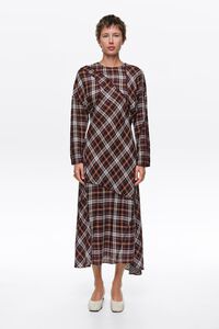 Vestido patchwork mangas murci&eacute;lago cuadros carm&iacute;n