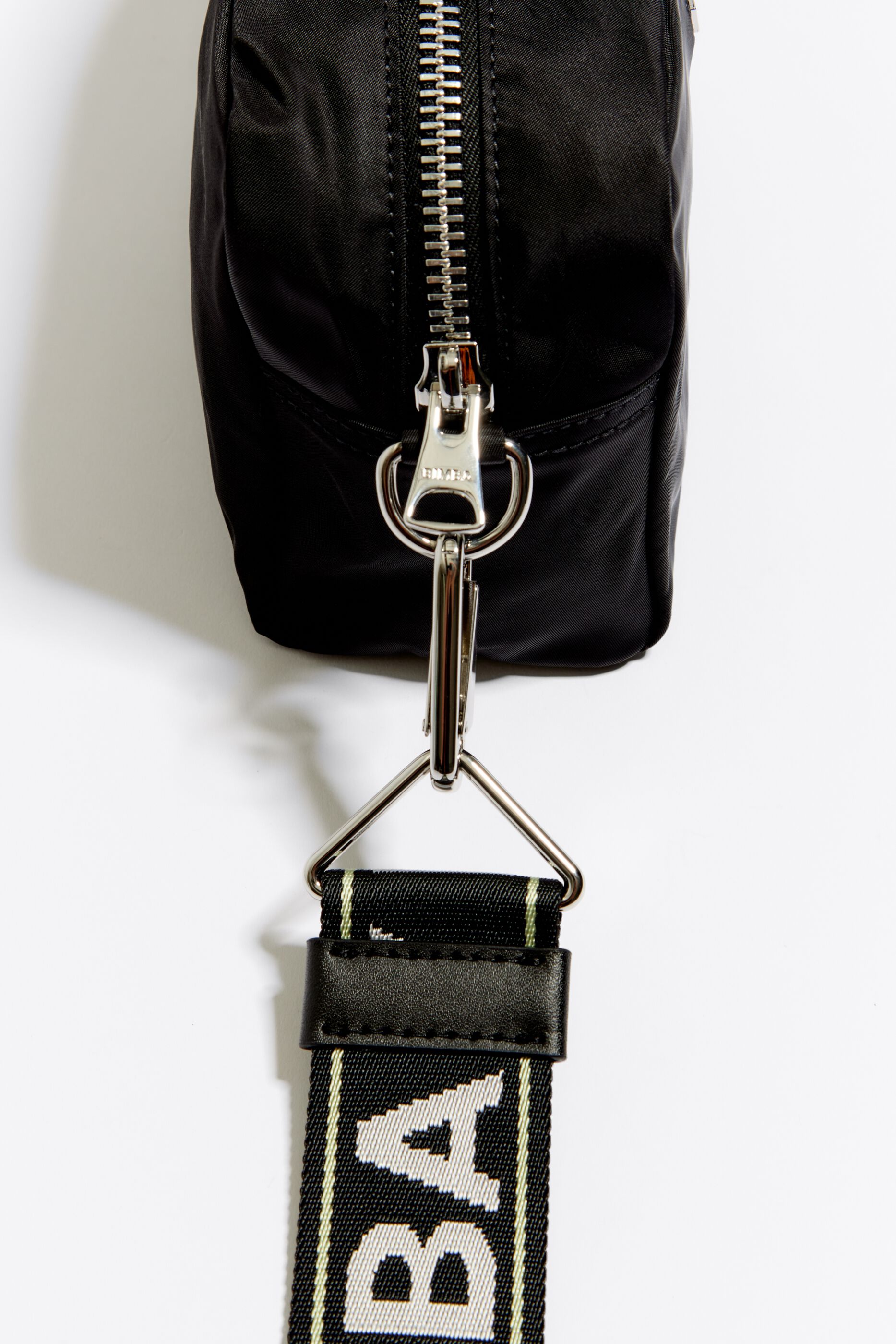 Bolsos juveniles bimba y lola on sale