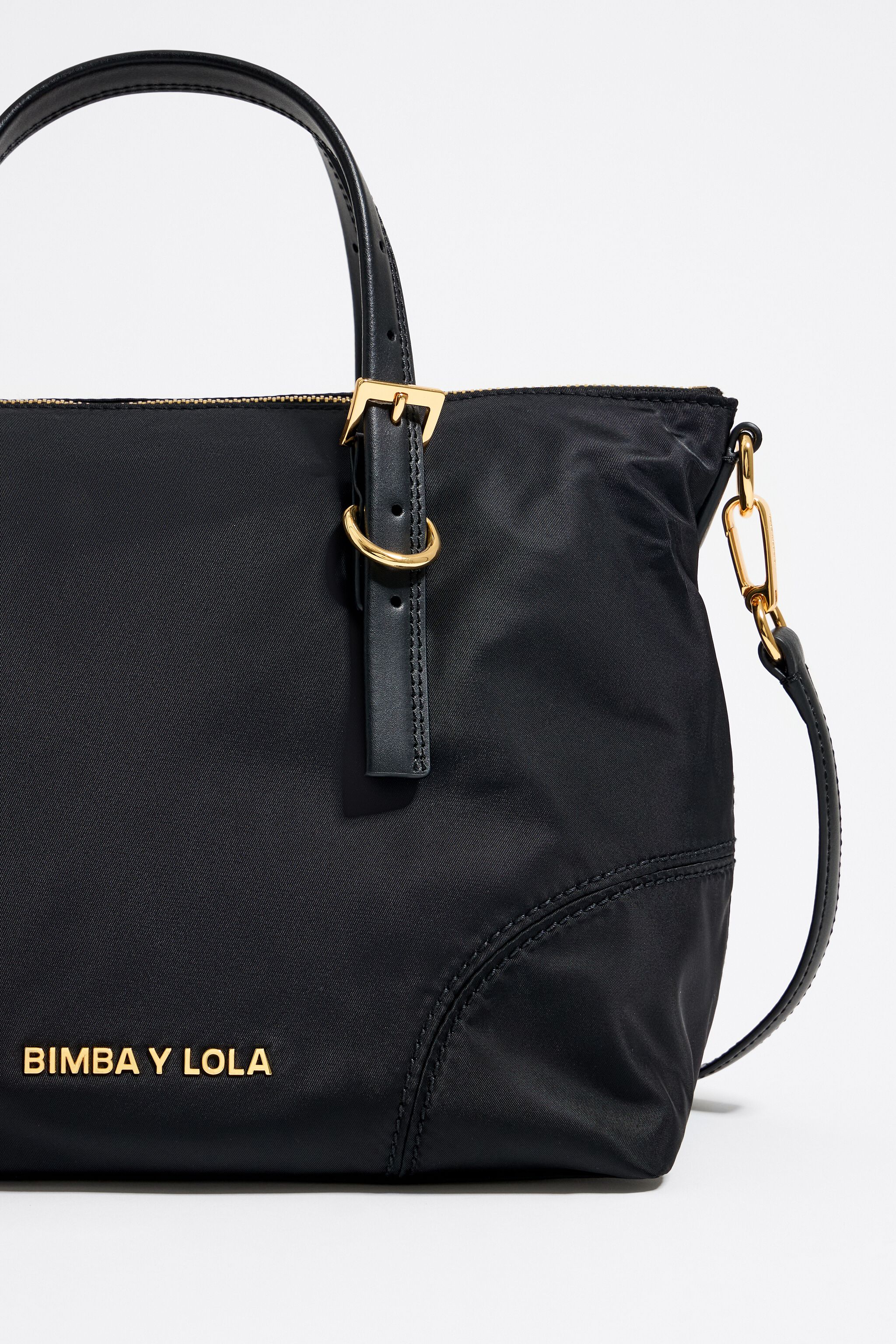 Bolsos tote bimba y lola 2025