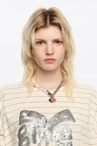 Collar plateado logo corazón, cadena y perlas