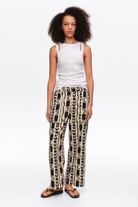 Pantal&oacute;n recto cintura el&aacute;stica Moon stripes blanco