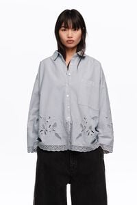 Camisa recta bordados azul claro