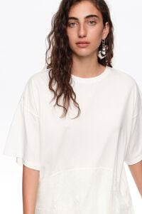 Camiseta volante encaje blanco