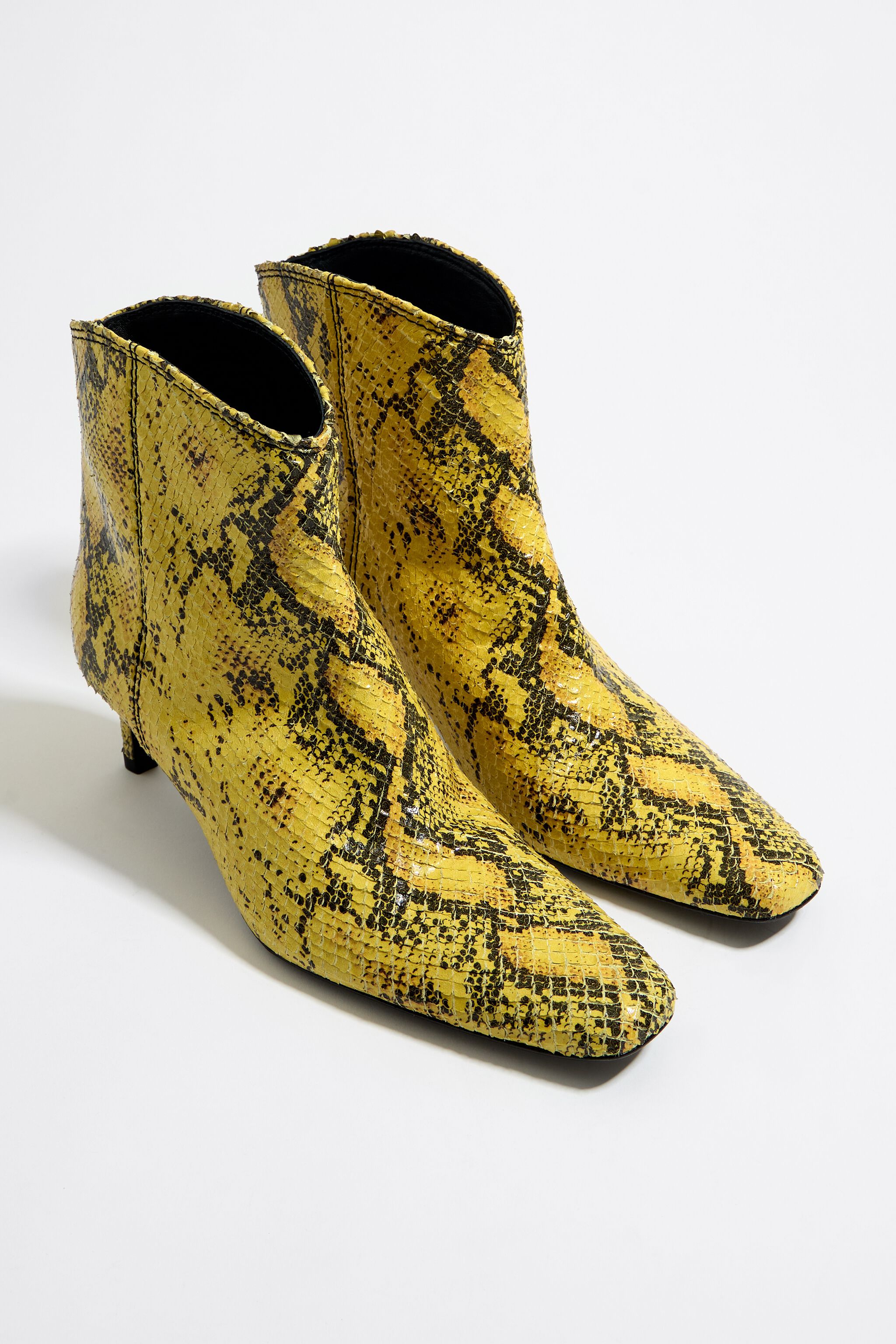 Botin amarillo 2025