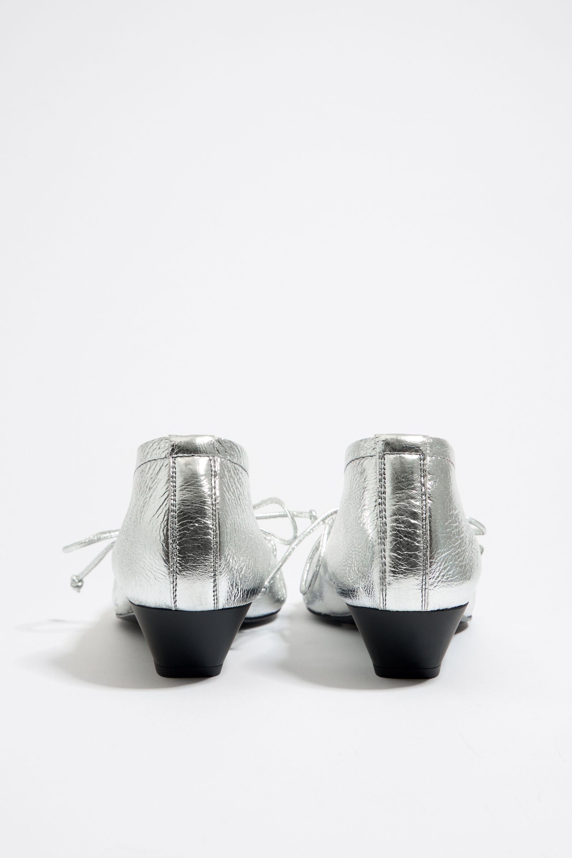 Silver leather top court shoes