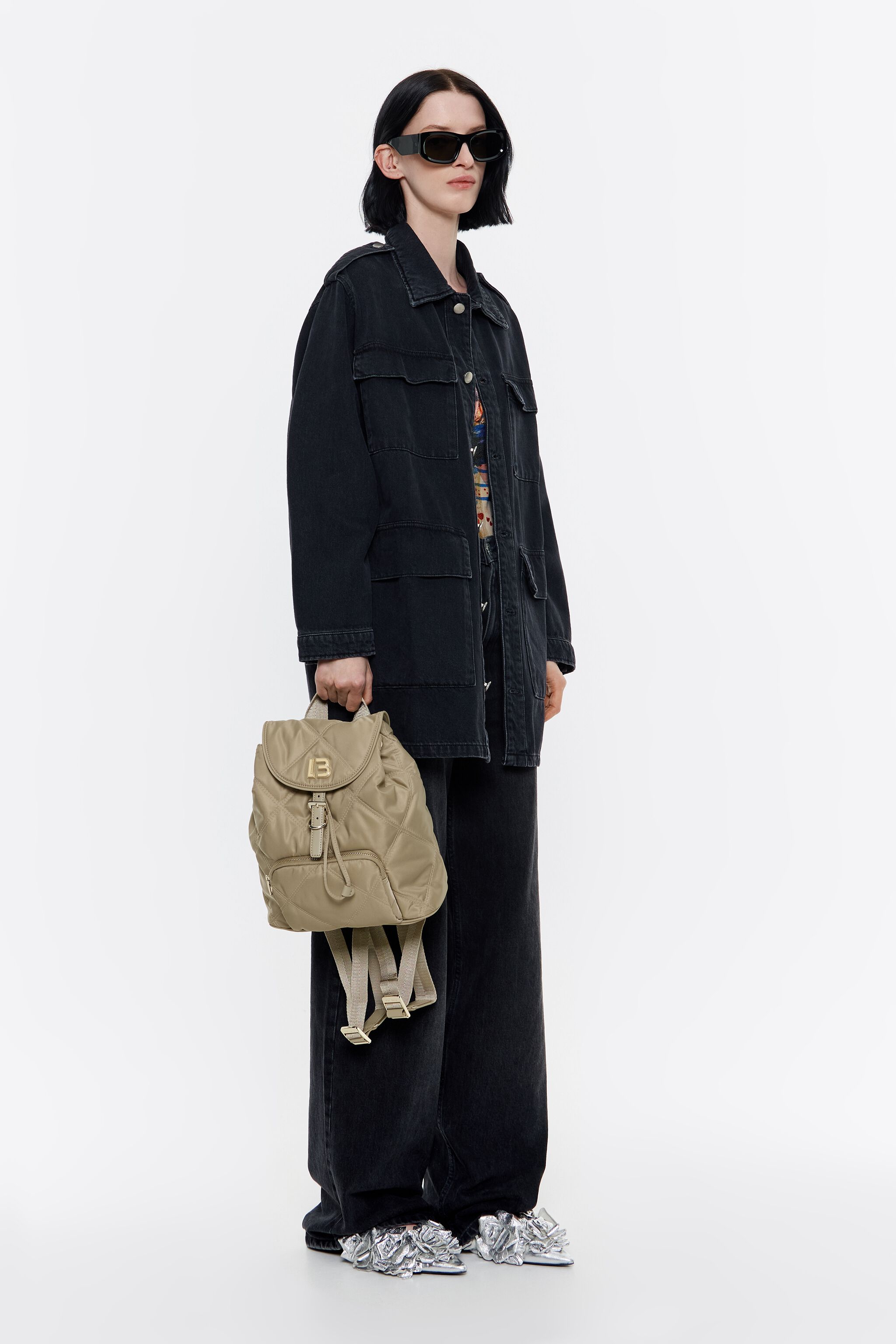 Mochila mediana negra bimba y shop lola