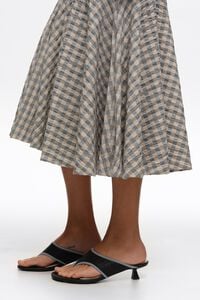 Sandalia tac&oacute;n piel negra